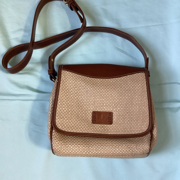 Liz Claiborne Handbags - Liz Claiborne Tan Woven Jute Crossbody Ladies Shoulder Bag